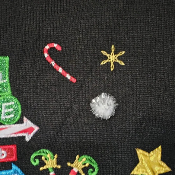 Women's North Pole,Santa's Pub, Club Elf Ugly Christmas Sweater Size XL (16_18) - Picture 8 of 11